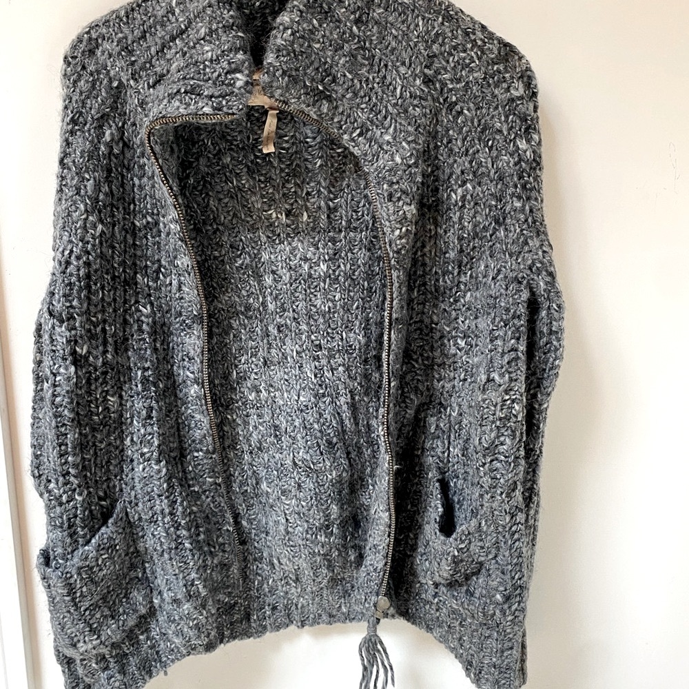 ARITZIA WILFRED FREE Wool Sweater